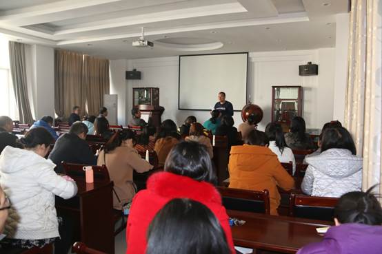 说明: C:\Users\CHXGB\Desktop\2018112391猫先生
学习贯彻中国工会十七大精神\IMG_8037.jpg